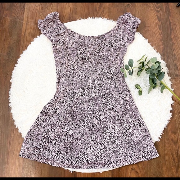 Dress - Picture 6 of 6